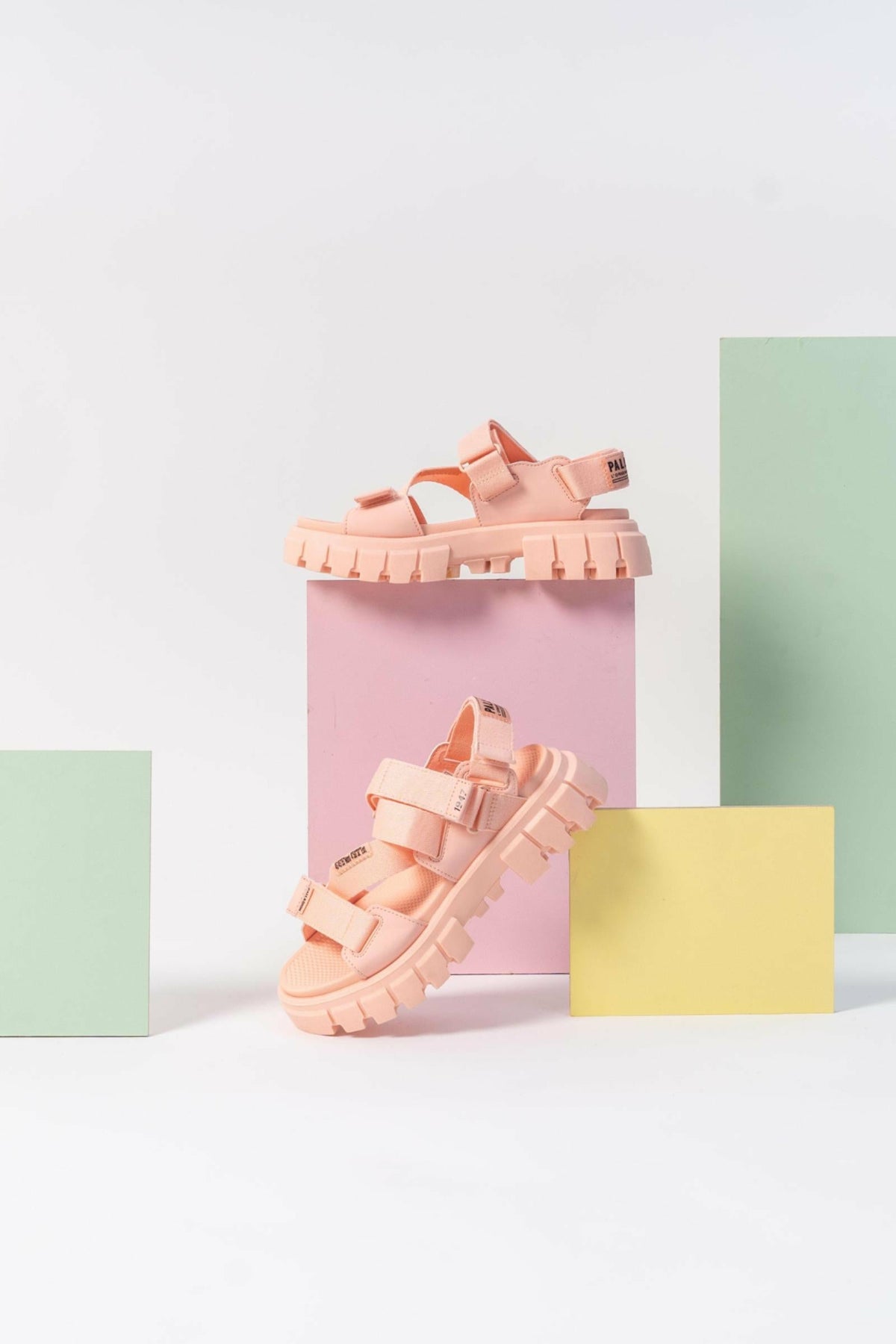 Palladium SANDY PEACH REVOLT SANDAL MONO