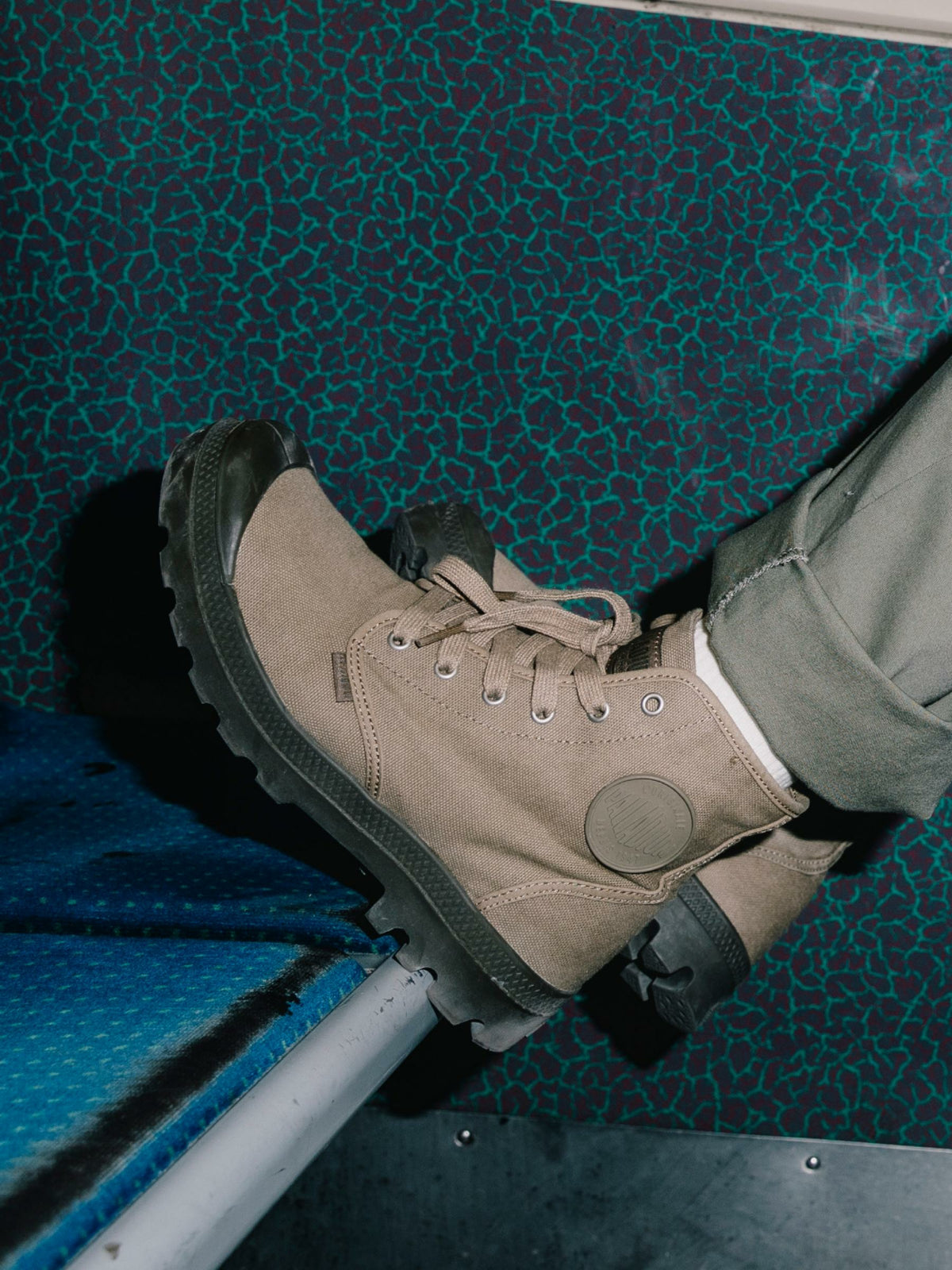 Palladium DUSKY GREEN PAMPA HI